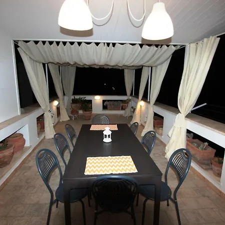 La Terrazza Dei Sogni 아파트 우스티카